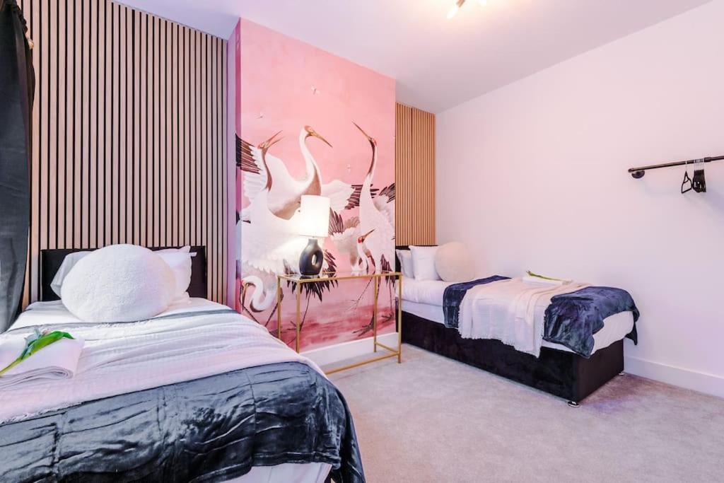 5 Bed Salford Sanctuary Retreat Villa Manchester Exterior foto
